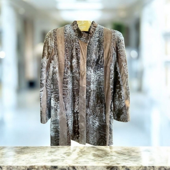 Chic Swakara & Suede Fur Coat 46”Bust Excellent - Picture 2 of 11